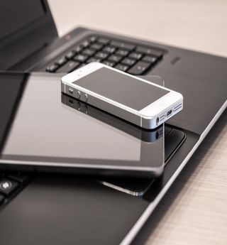 Smart Phones & Feature Phone