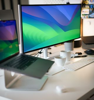 Computer & Laptop